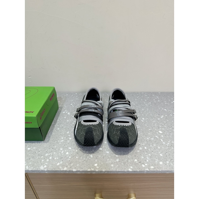 bo*te*ga Ve*ne*ta casual shoes